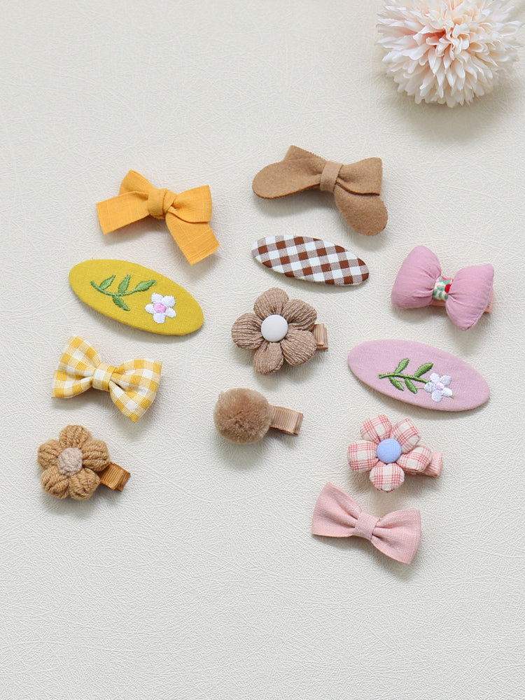 Floral hair clip set