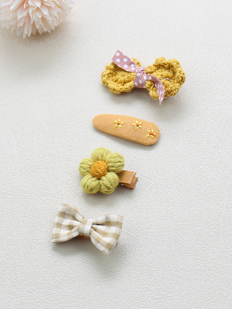 Floral hair clip set