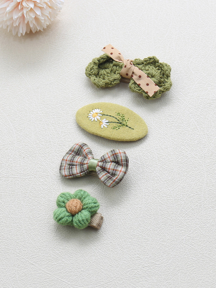 Floral hair clip set